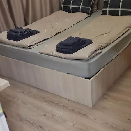Golden Sands Luxury Beachside Self-Catering Apartment With Pool Access Daire